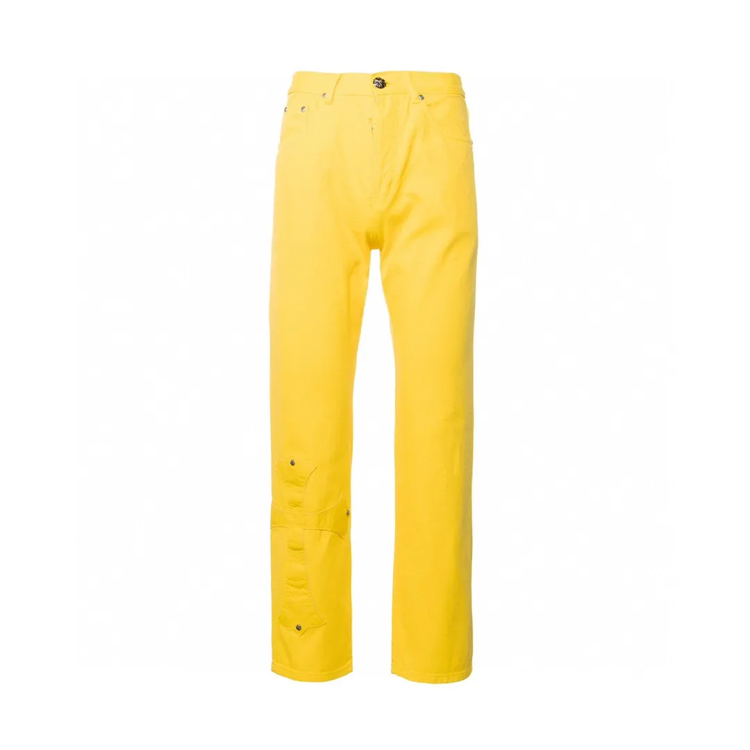 P270 New Chrome Hearts｜Cro Heart Fan Chengcheng’s same style of New York-limited large leather label dopamine yellow jeans. Charming dopamine personality jeans, indispensable for fashionistas. The same style for celebrities. A model touted by many bloggers. This new pair of pants is perfect in terms of shape and upper body. It is no exaggeration to say that making a pair of jeans is equivalent to the time of making 20 short-sleeved jeans. The fabric is made of high-quality imported denim. It has a unique high-end texture. I am very satisfied with it after washing and proofing several times. Style No.: 1613# Color: Yellow Size: 28 30 32 34